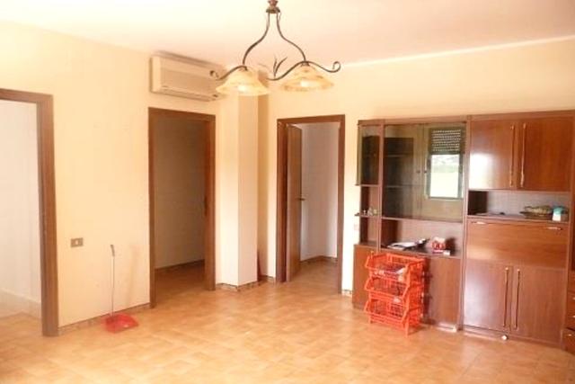 #21459 Complesso artigianale con cortile e pertinenze in vendita - foto 5