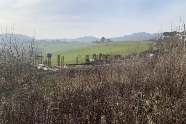 #21495 Due fabbricati al grezzo e relativa area di sedime in vendita - foto 4