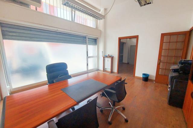 #21533 Locale commerciale su due piani in vendita - foto 3
