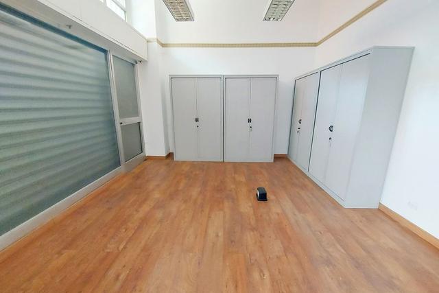 #21533 Locale commerciale su due piani in vendita - foto 4