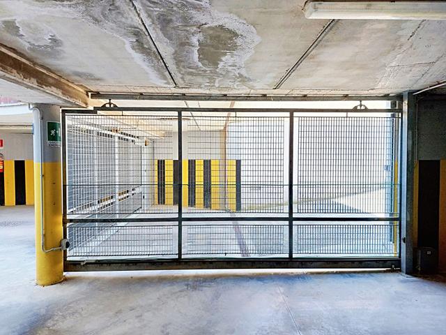 Garage in vendita