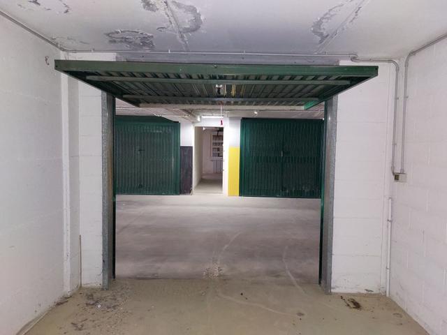 Garage in vendita