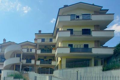 Palazzi in vendita