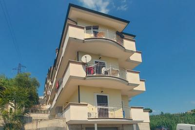 Palazzi in vendita