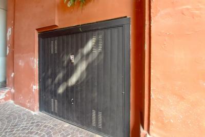 Magazzini in vendita
