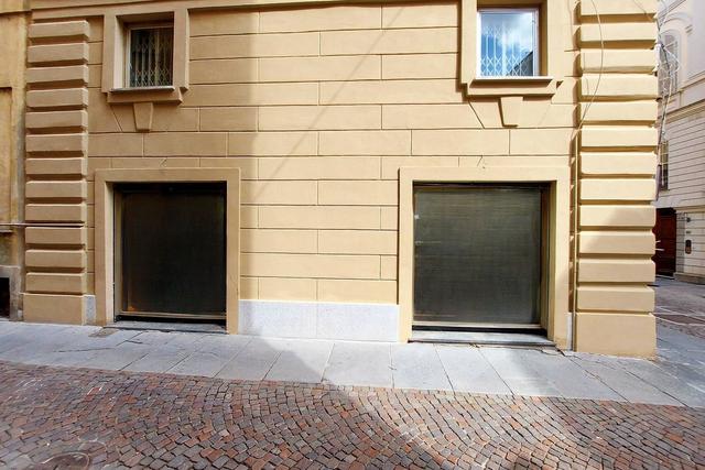 #21639 Negozio con balconata in centro storico in vendita - foto 3