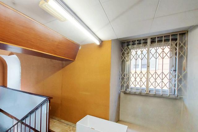 #21639 Negozio con balconata in centro storico in vendita - foto 8