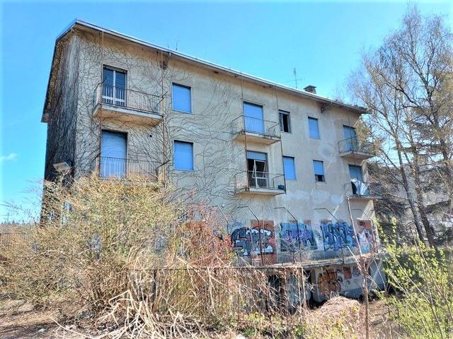 #21643 Complesso industriale da riqualificare con terreno edificabile in vendita - foto 3
