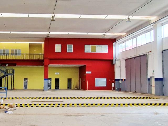#21683 Capannone ad uso commerciale in vendita - foto 3