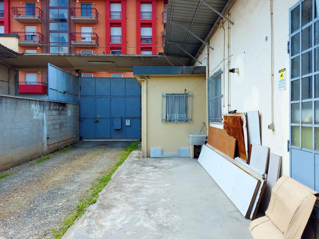 #21731 Fabbricato artigianale con laboratorio, uffici e locale vendita in vendita - foto 4