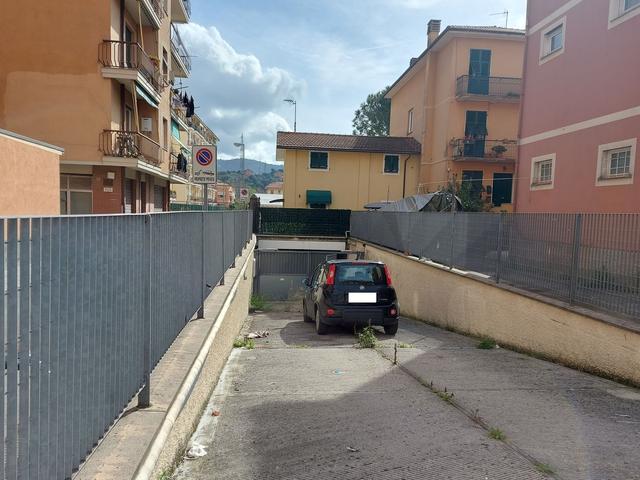 Garage in vendita