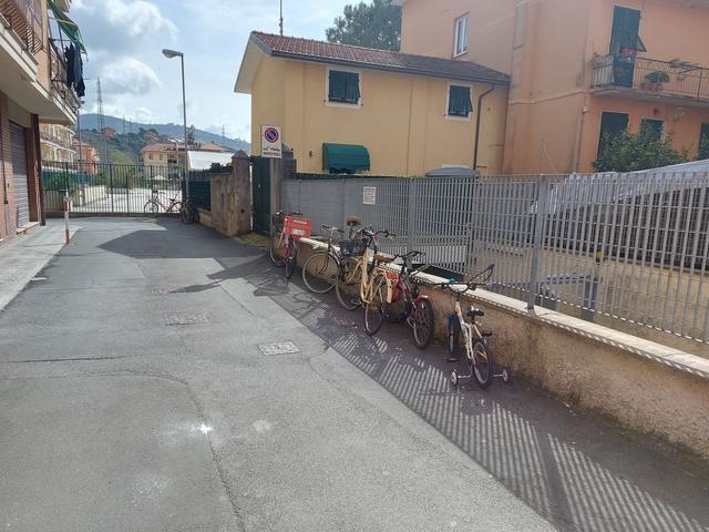 Garage in vendita