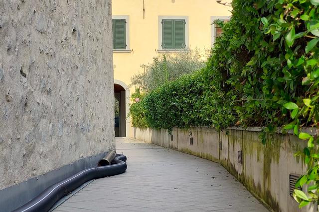 #22023 Area per vialetto su sponde del Lago d’Iseo in vendita - foto 2