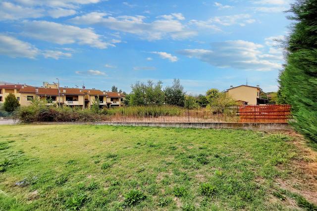 #22049 Terreno edificabile di 1180 mq in vendita - foto 3
