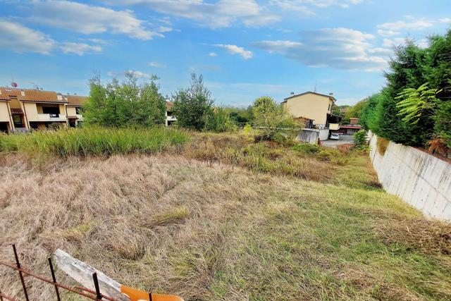 #22049 Terreno edificabile di 1180 mq in vendita - foto 4