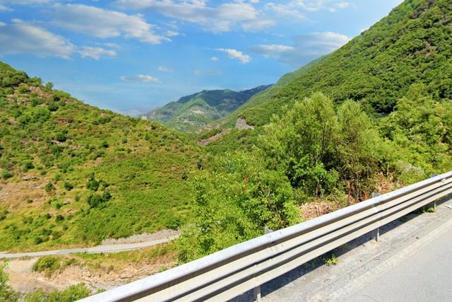 #22054 Terreni agricoli boschivi di 801.645 mq con fabbricati in vendita - foto 10