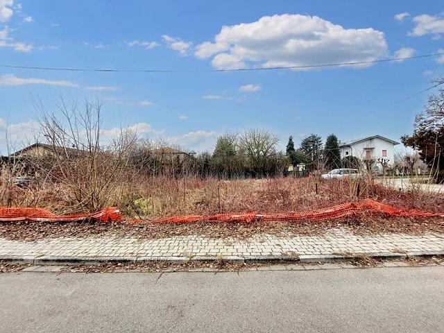 #22078 Terreno edificabile in vendita - foto 5
