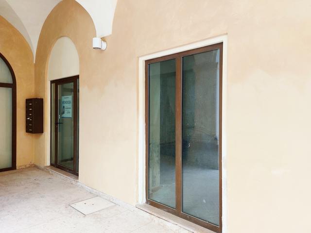 #22161 Negozio in palazzo storico (sub 70) in vendita - foto 7