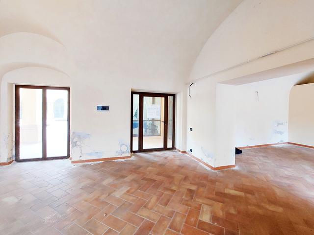 #22161 Negozio in palazzo storico (sub 70) in vendita - foto 12