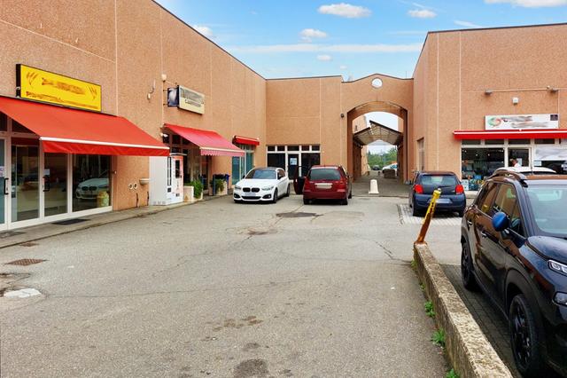 #22217 Negozio con posto auto in vendita - foto 3