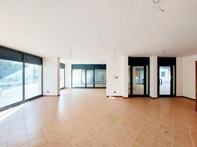 #22261 Ufficio al piano terra (sub 37) in vendita - foto 2