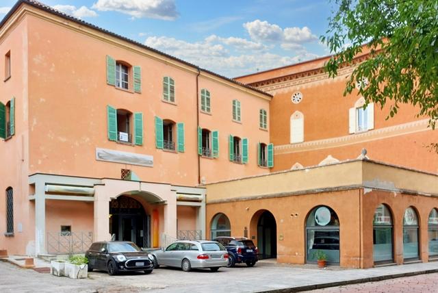 #22279 Cinque negozi, un appartamento e un ufficio in vendita - foto 14