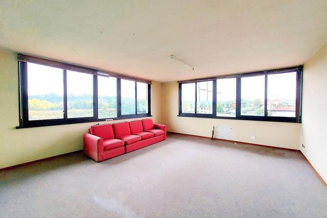 #22298 Fabbricato artigianale con uffici e appartamenti in vendita - foto 14