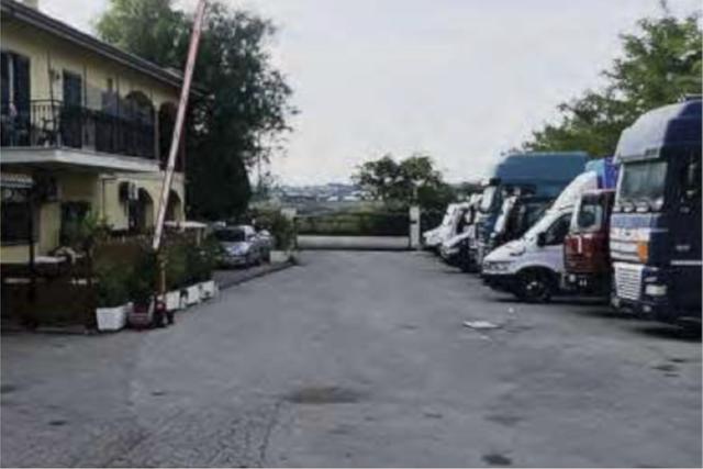 #22357 Capannone artigianale con terreno in vendita - foto 2