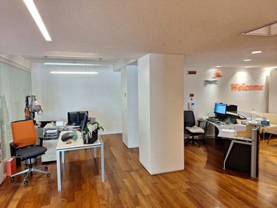 Studi privati in vendita