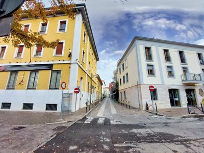 Studi privati in vendita