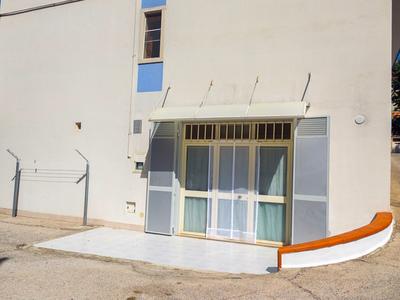 Laboratori in vendita