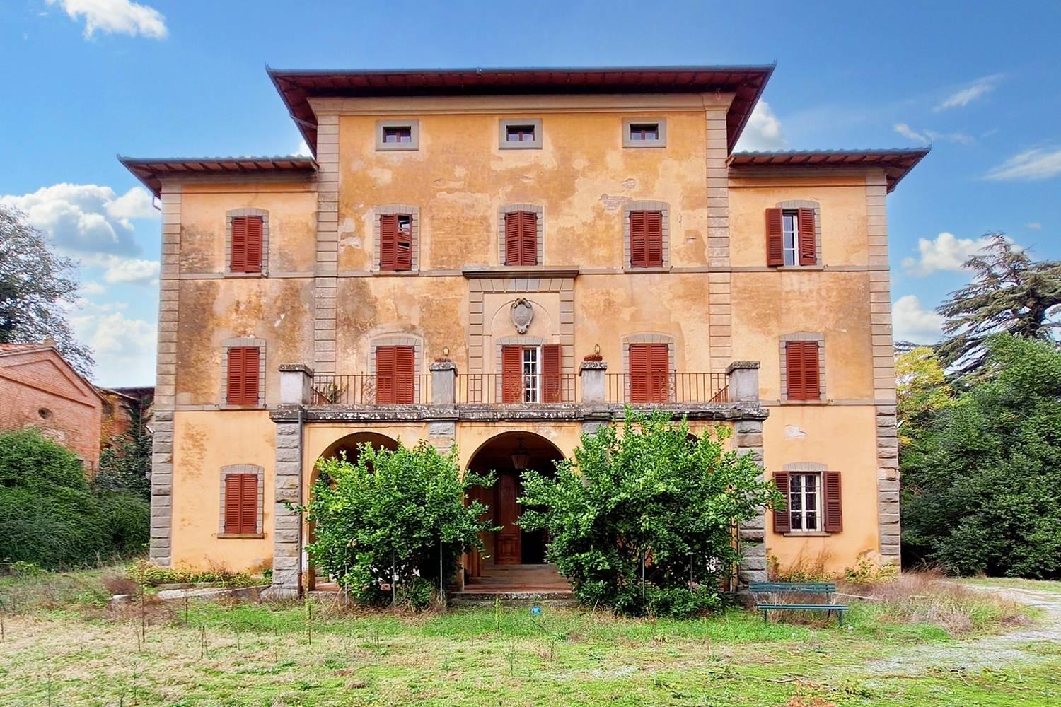 Edifici Storici all Asta nel Comune di Arezzo Fallimenti.it