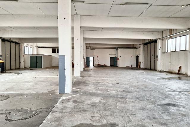 #22474 Fabbricato artigianale con appartamento e piazzale in vendita - foto 19