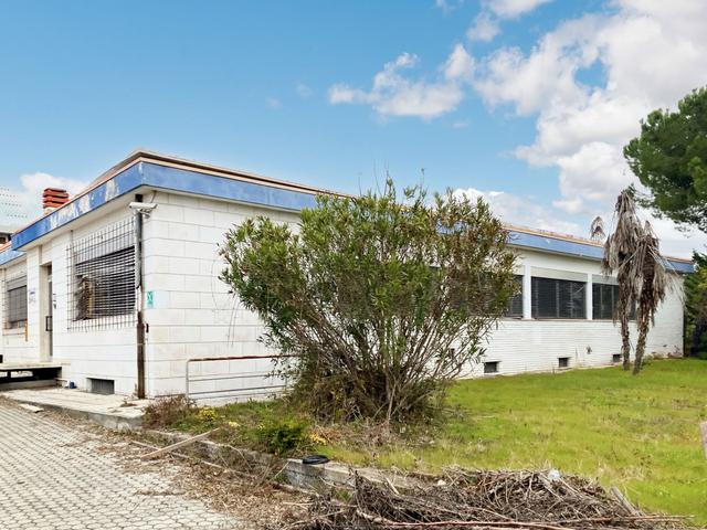 #22556 Capannone artigianale/industriale con uffici e corte esclusiva in vendita - foto 5