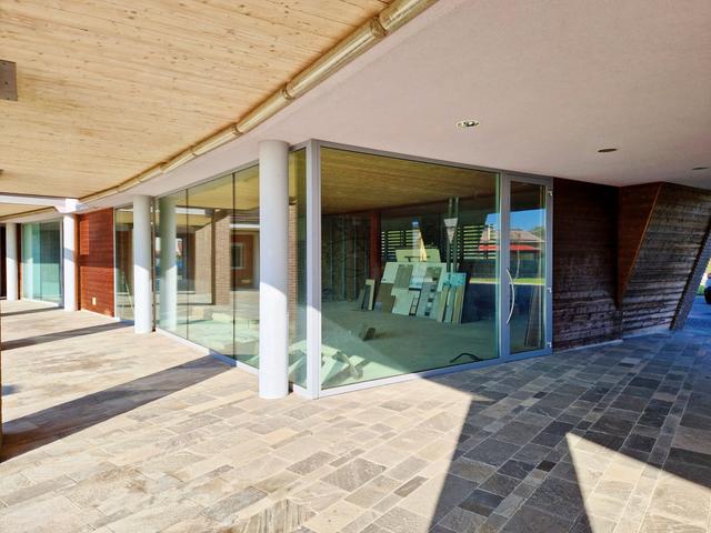 #22673 Locale commerciale al piano terra con finiture da completare in vendita - foto 1