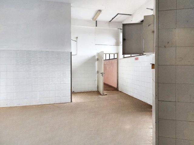 #22703 Laboratorio e negozio in complesso commerciale in vendita - foto 4