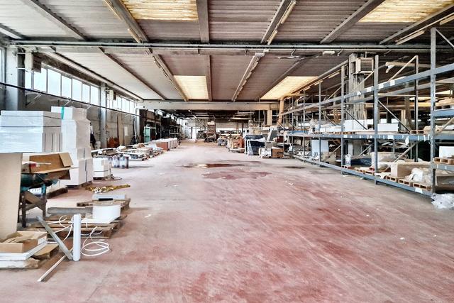 #22750 Opificio con uffici e terreni di pertinenza in vendita - foto 18