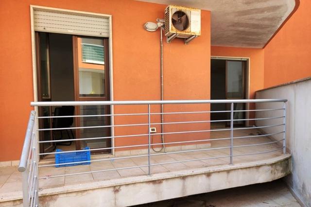 #22766 Ufficio e due box auto in complesso residenziale in vendita - foto 3