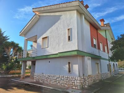 Ville in vendita