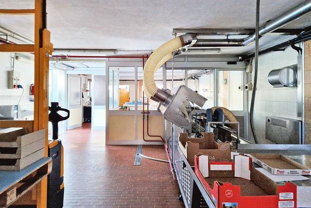 #22815 Laboratorio con magazzino e cortile condiviso in vendita - foto 9