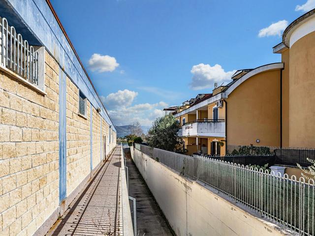 #22830 Complesso commerciale in posizione strategica in vendita - foto 2