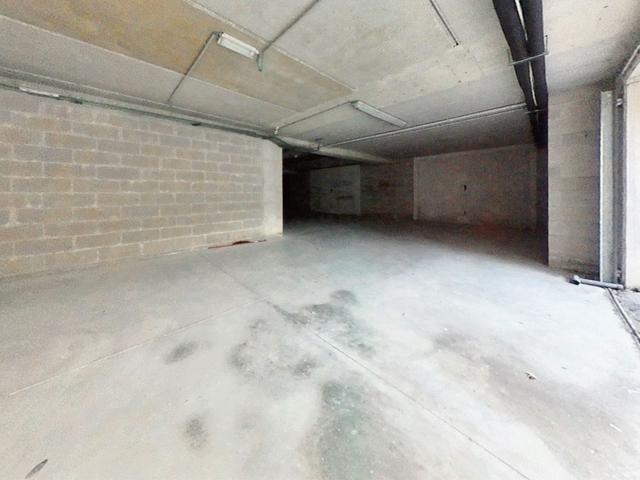 Garage in vendita