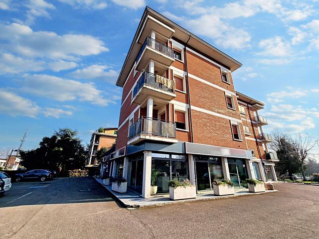 Negozi in vendita