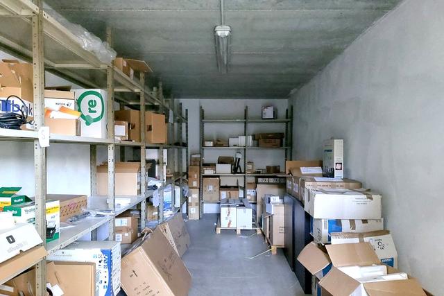 #23007 Capannone ad uso commerciale con cortile in vendita - foto 9
