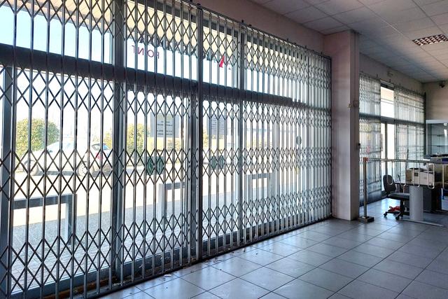 #23007 Capannone ad uso commerciale con cortile in vendita - foto 11