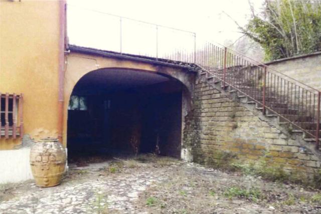 #23023 Casa padronale con casa colonica e terreni in vendita - foto 6