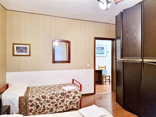 #23026 Albergo con Bar-Ristorante e due appartamenti in vendita - foto 15