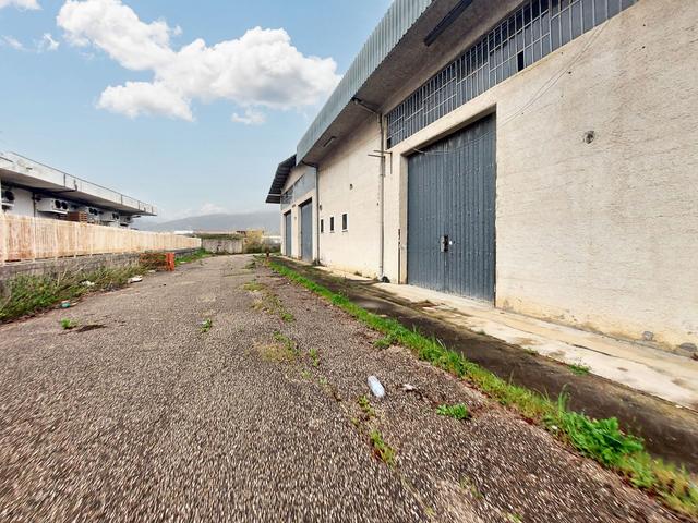 #23059 Capannone industriale con annessa area esterna in vendita - foto 7