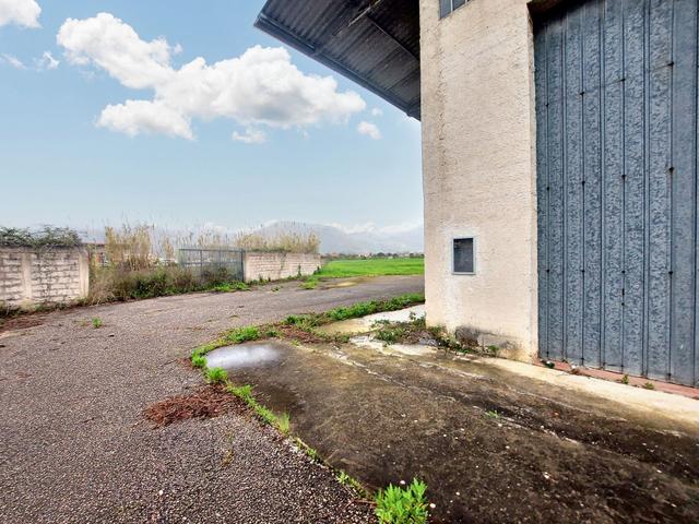 #23059 Capannone industriale con annessa area esterna in vendita - foto 9