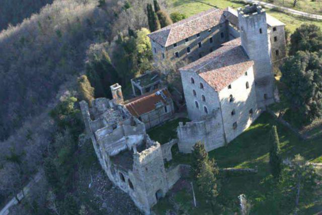 #23066 Borgo medioevale con parco in vendita - foto 2